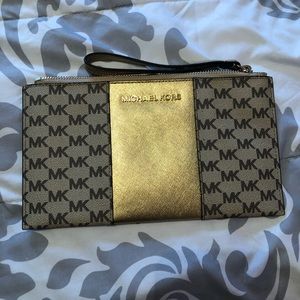Large Michael Kors wristlet